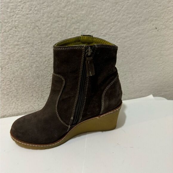 Boden Wedge Ankle Boots Side Zipper 8.75" High 3" Heel Brown Leather - Picture 4 of 15